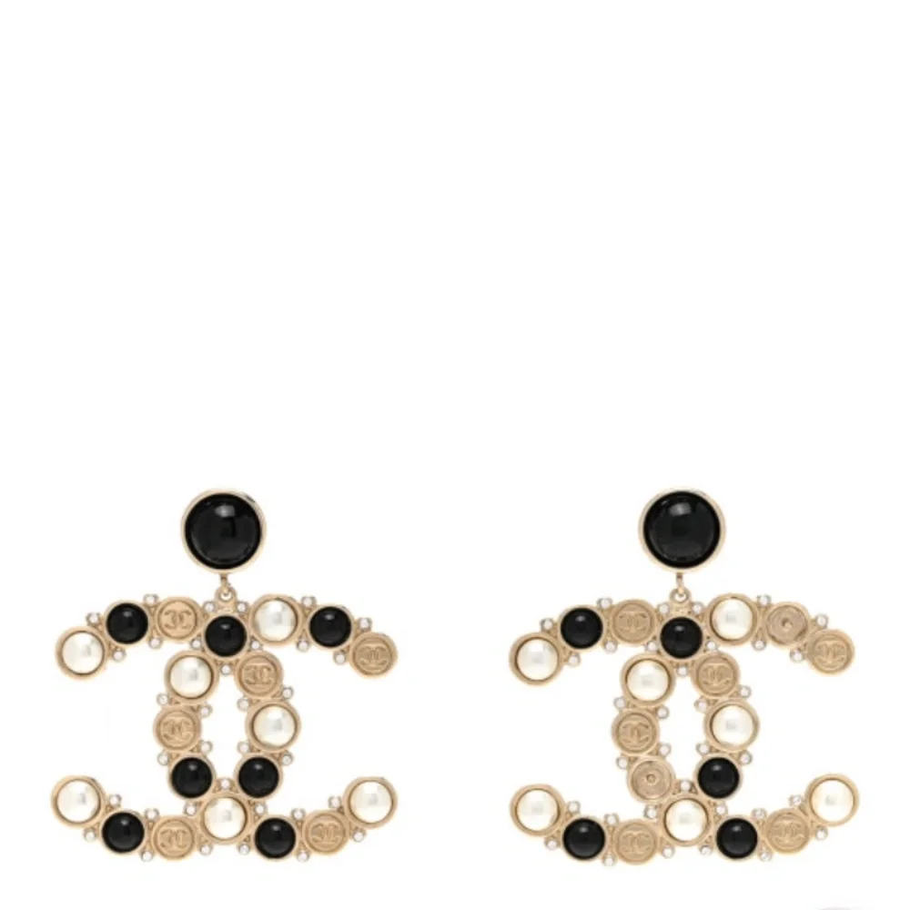 Authentic Chanel CC Large Logo Earrings - Picture 1 of 9